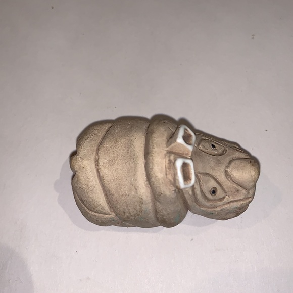 Artesania Rinconada Figurine Sandstone Baby Rhino rhinoceros Uruguay - signed - Picture 5 of 7